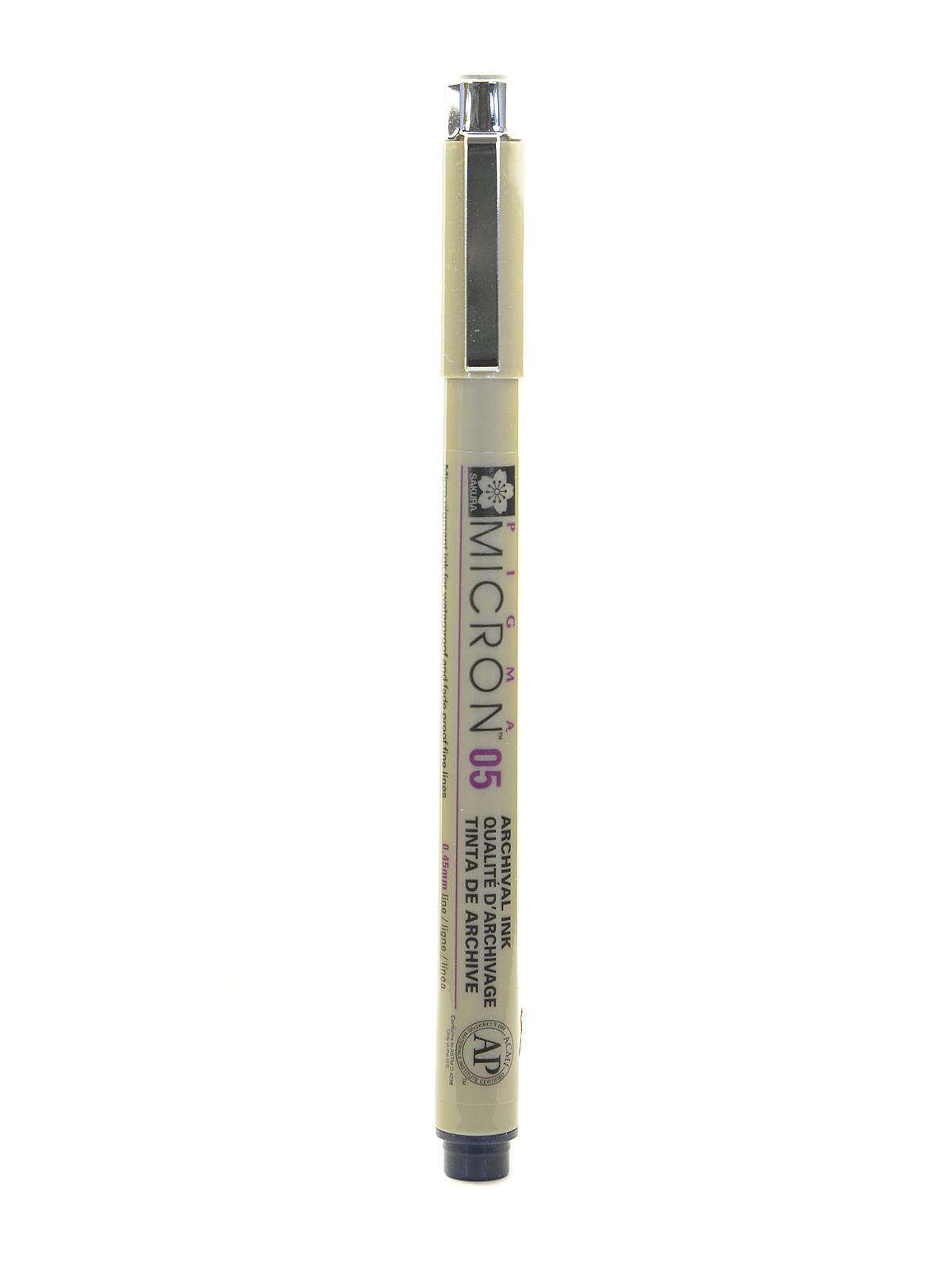 Pigma Micron 05 Fineliner Pen, 0.45mm, Black